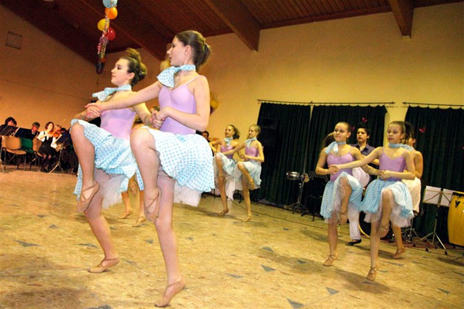 2009 – Életképek - 8